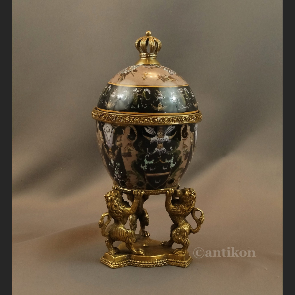 Carskie jajo z lwami a la Faberge szkatuła 