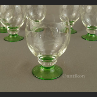 Kieliszki zielone do brandy lub nalewki 