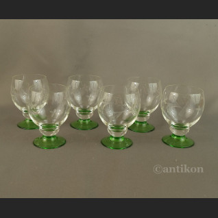 Kieliszki zielone do brandy lub nalewki 
