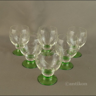 Kieliszki zielone do brandy lub nalewki 