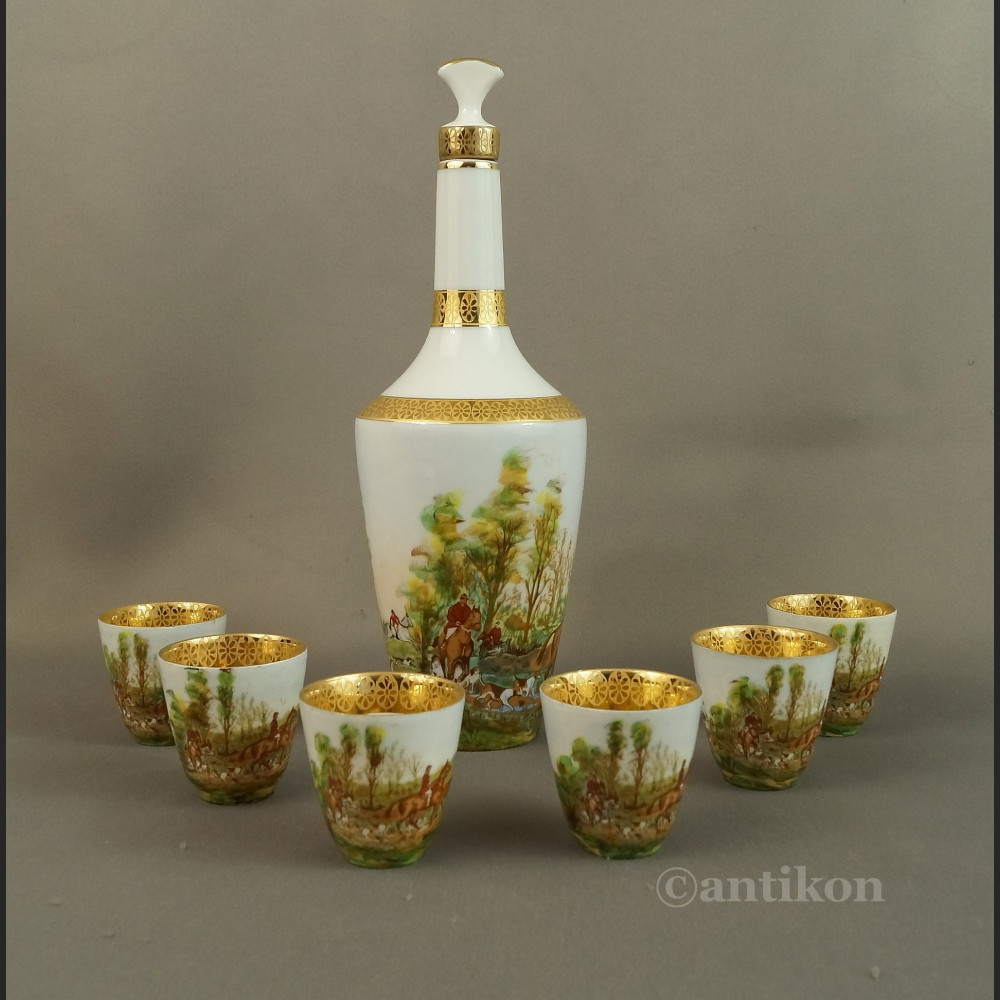 Myśliwska karafka z porcelany Francja antyki  Myśliwska karafka z porcelany Francja antyki