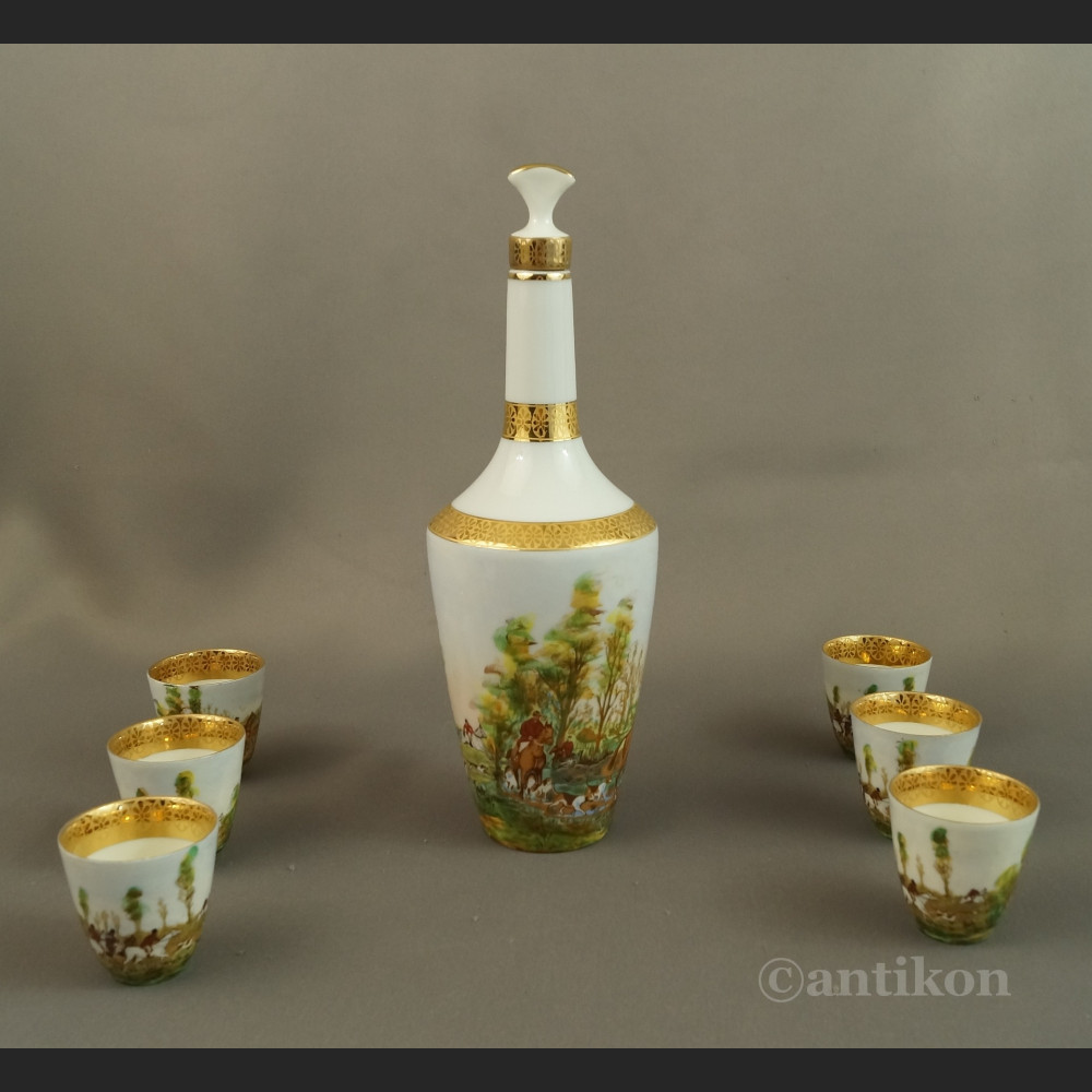 Myśliwska karafka z porcelany Francja antyki  Myśliwska karafka z porcelany Francja antyki
