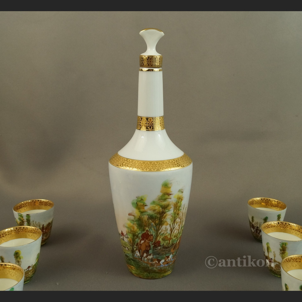 Myśliwska karafka z porcelany Francja antyki  Myśliwska karafka z porcelany Francja antyki
