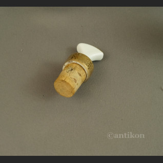 Myśliwska karafka z porcelany Francja antyki  Myśliwska karafka z porcelany Francja antyki