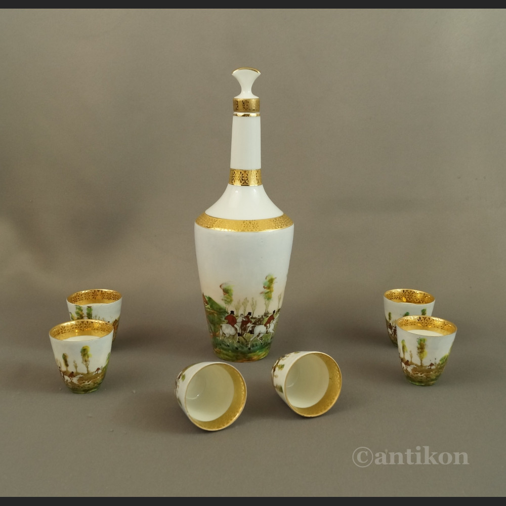 Myśliwska karafka z porcelany Francja antyki  Myśliwska karafka z porcelany Francja antyki