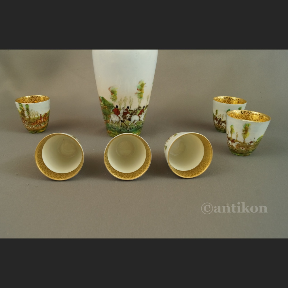 Myśliwska karafka z porcelany Francja antyki  Myśliwska karafka z porcelany Francja antyki