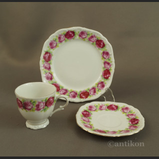 Trio porcelanowe z różami Bawaria Trio porcelanowe z różami Bawaria
