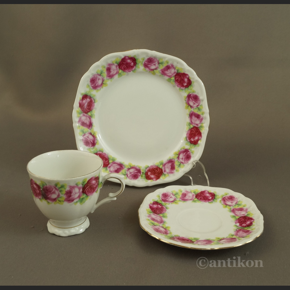 Trio porcelanowe z różami Bawaria Trio porcelanowe z różami Bawaria