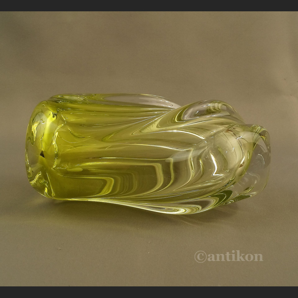 Wazon zielony szkło sodowe Murano Wazon zielony szkło sodowe Murano