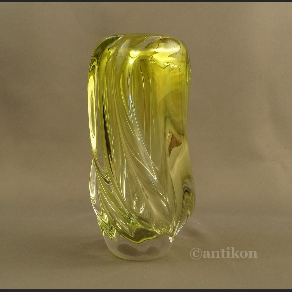 Wazon zielony szkło sodowe Murano Wazon zielony szkło sodowe Murano