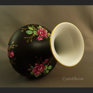 Czarny wazon z różami Rosenthal Czarny wazon z różami Rosenthal