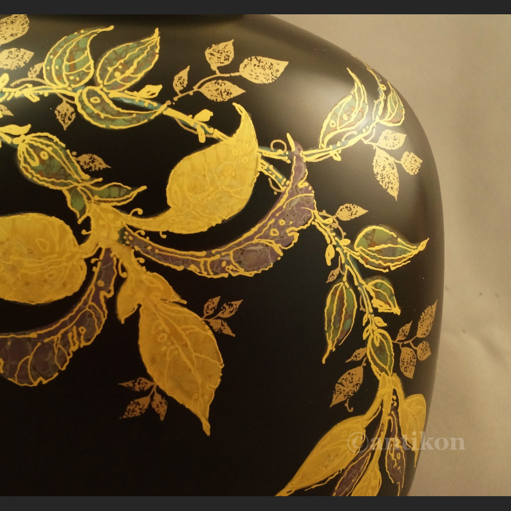 Ręcznie malowany wazon Rosenthal czarno złoty Ręcznie malowany wazon Rosenthal czarno złoty