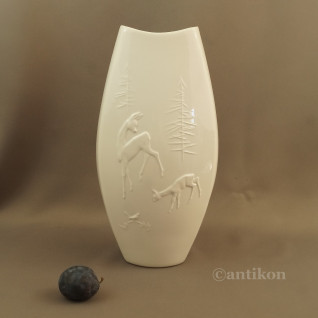 Wazon myśliwski biały z sarnami wys. 37 cm Wazon myśliwski biały z sarnami wys. 37 cm