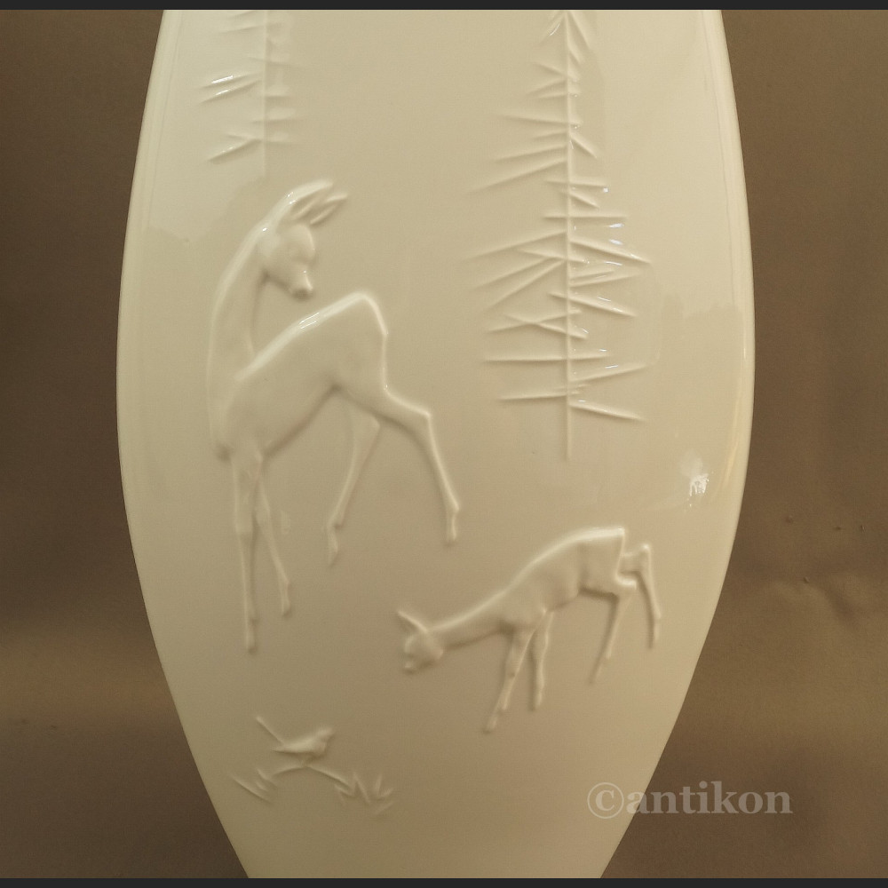 Wazon myśliwski biały z sarnami wys. 37 cm Wazon myśliwski biały z sarnami wys. 37 cm