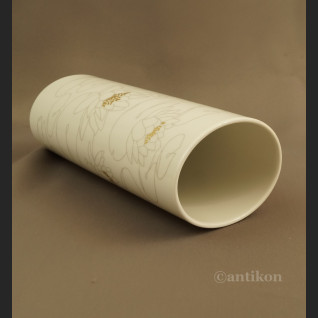 Biały wazon Rosenthal z liliami wodnymi Biały wazon Rosenthal z liliami wodnymi