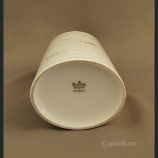 Biały wazon Rosenthal z liliami wodnymi Biały wazon Rosenthal z liliami wodnymi