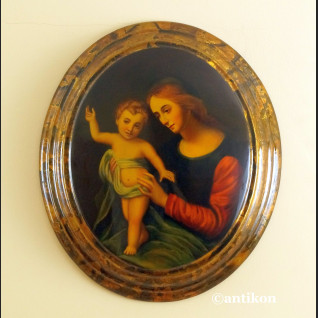 Madonna z Jezusem obraz na owalnym medalionie 