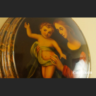 Madonna z Jezusem obraz na owalnym medalionie Madonna z Jezusem obraz na owalnym medalionie