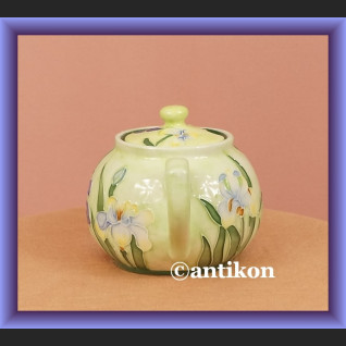 Porcelanowa cukierniczka irysy Porcelanowa cukierniczka irysy