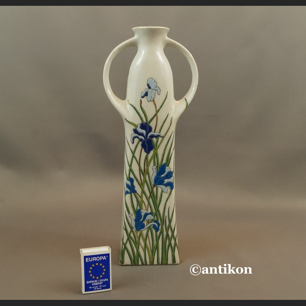Ręcznie malowany wazon z irysami piękny  Ręcznie malowany wazon z irysami piękny