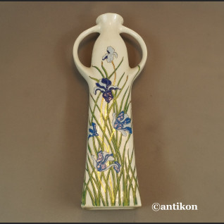 Ręcznie malowany wazon z irysami piękny  Ręcznie malowany wazon z irysami piękny