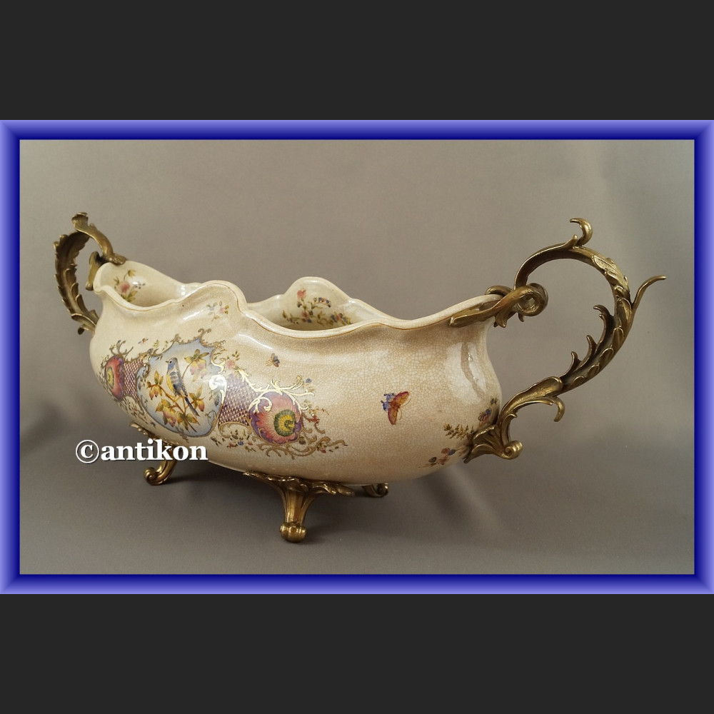 Żardiniera okuta brązem pałacowa Żardiniera okuta brązem pałacowa