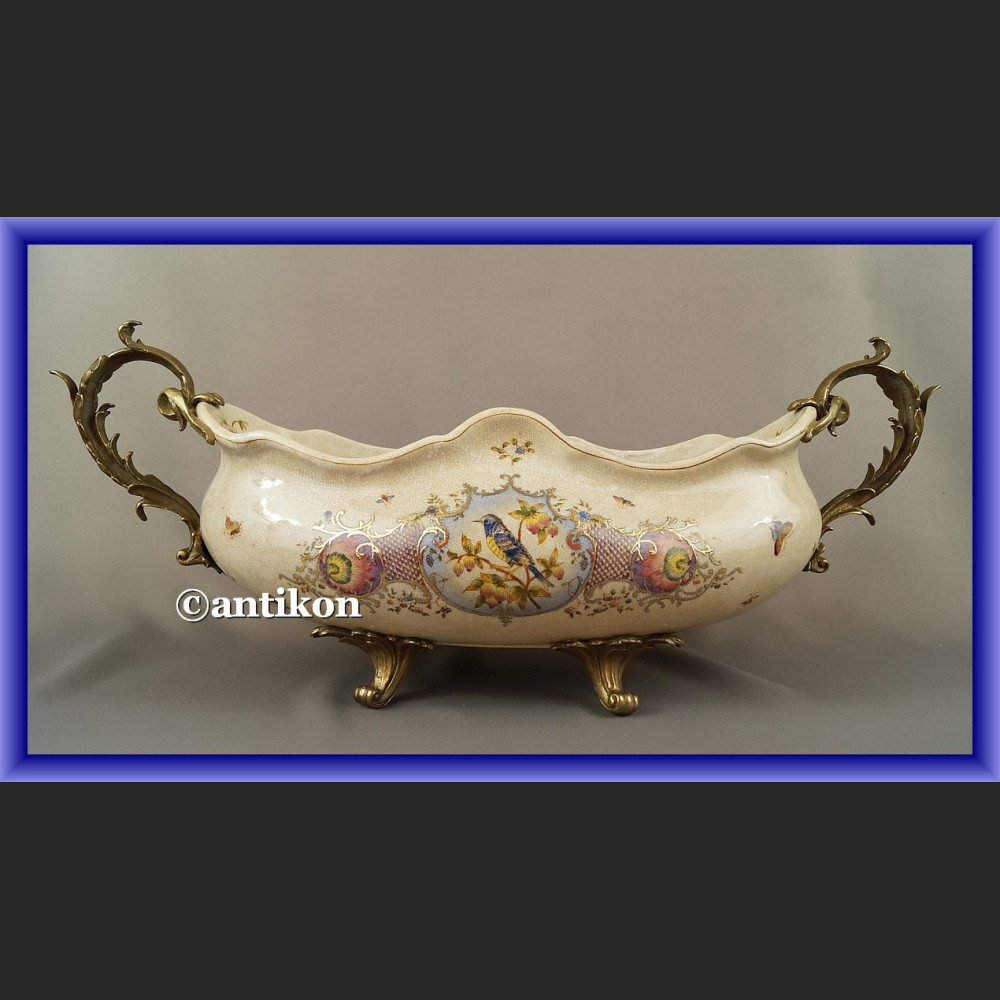 Żardiniera okuta brązem pałacowa Żardiniera okuta brązem pałacowa