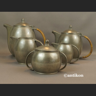 Stary serwis Bauhaus z cyny antyki  Stary serwis Bauhaus z cyny antyki