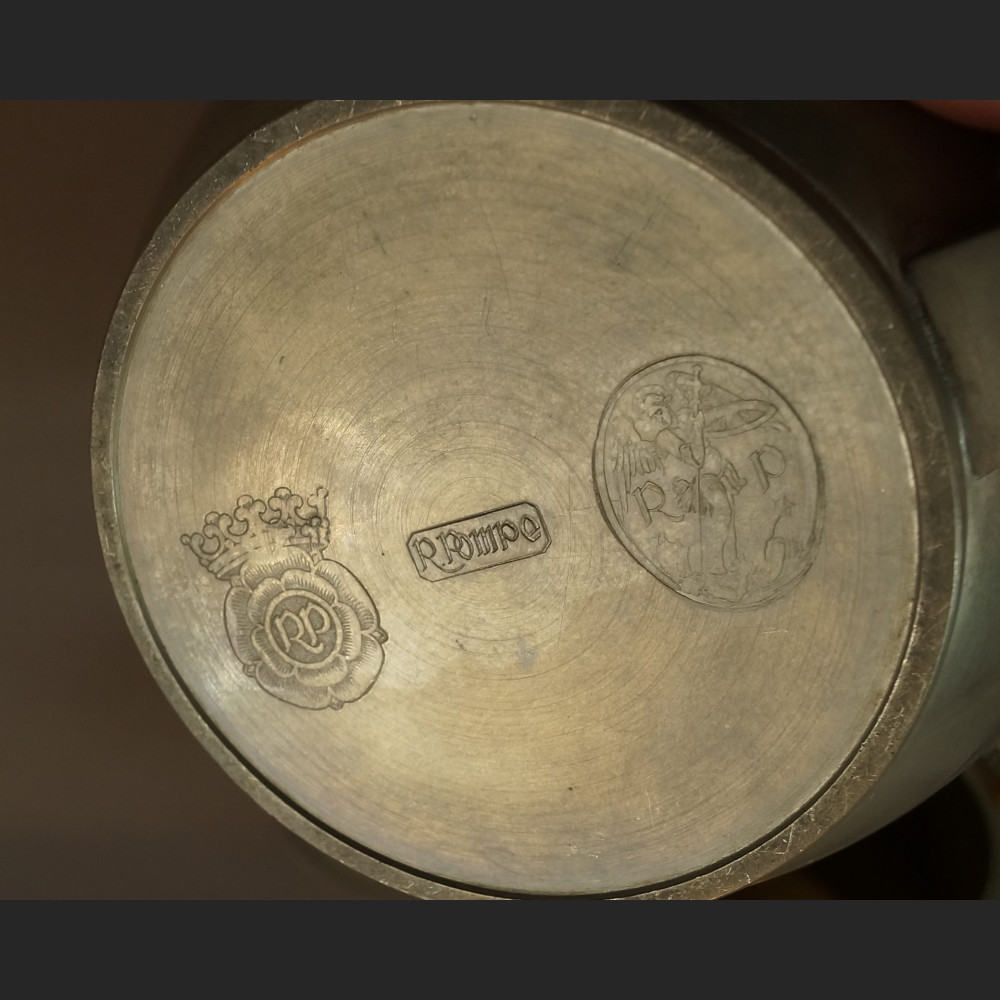 Stary serwis Bauhaus z cyny antyki  Stary serwis Bauhaus z cyny antyki