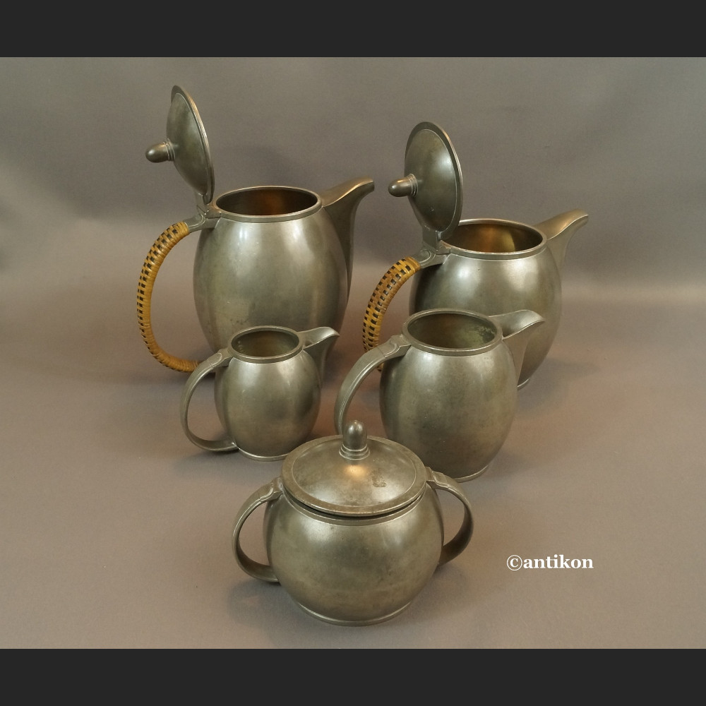 Stary serwis Bauhaus z cyny antyki  Stary serwis Bauhaus z cyny antyki