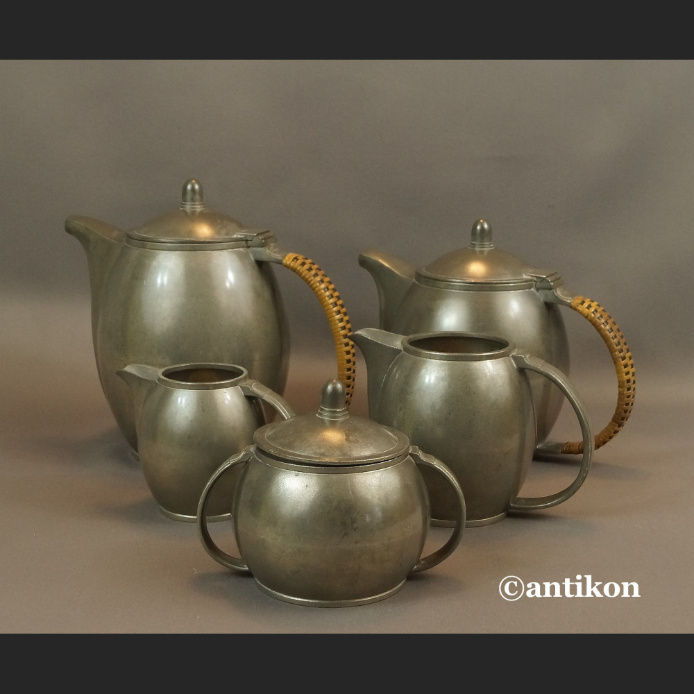 Stary serwis Bauhaus z cyny antyki  Stary serwis Bauhaus z cyny antyki