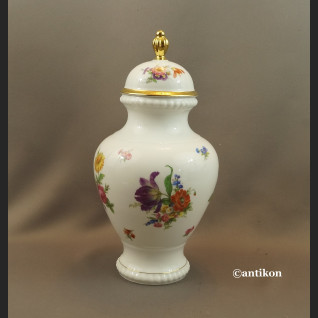 Duży wazon z pokrywą piękna porcelana Duży wazon z pokrywą piękna porcelana