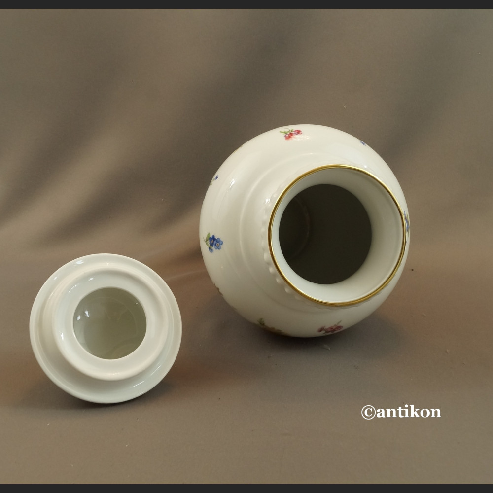 Duży wazon z pokrywą piękna porcelana Duży wazon z pokrywą piękna porcelana