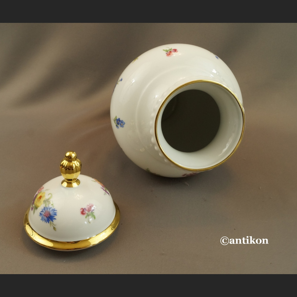 Duży wazon z pokrywą piękna porcelana Duży wazon z pokrywą piękna porcelana