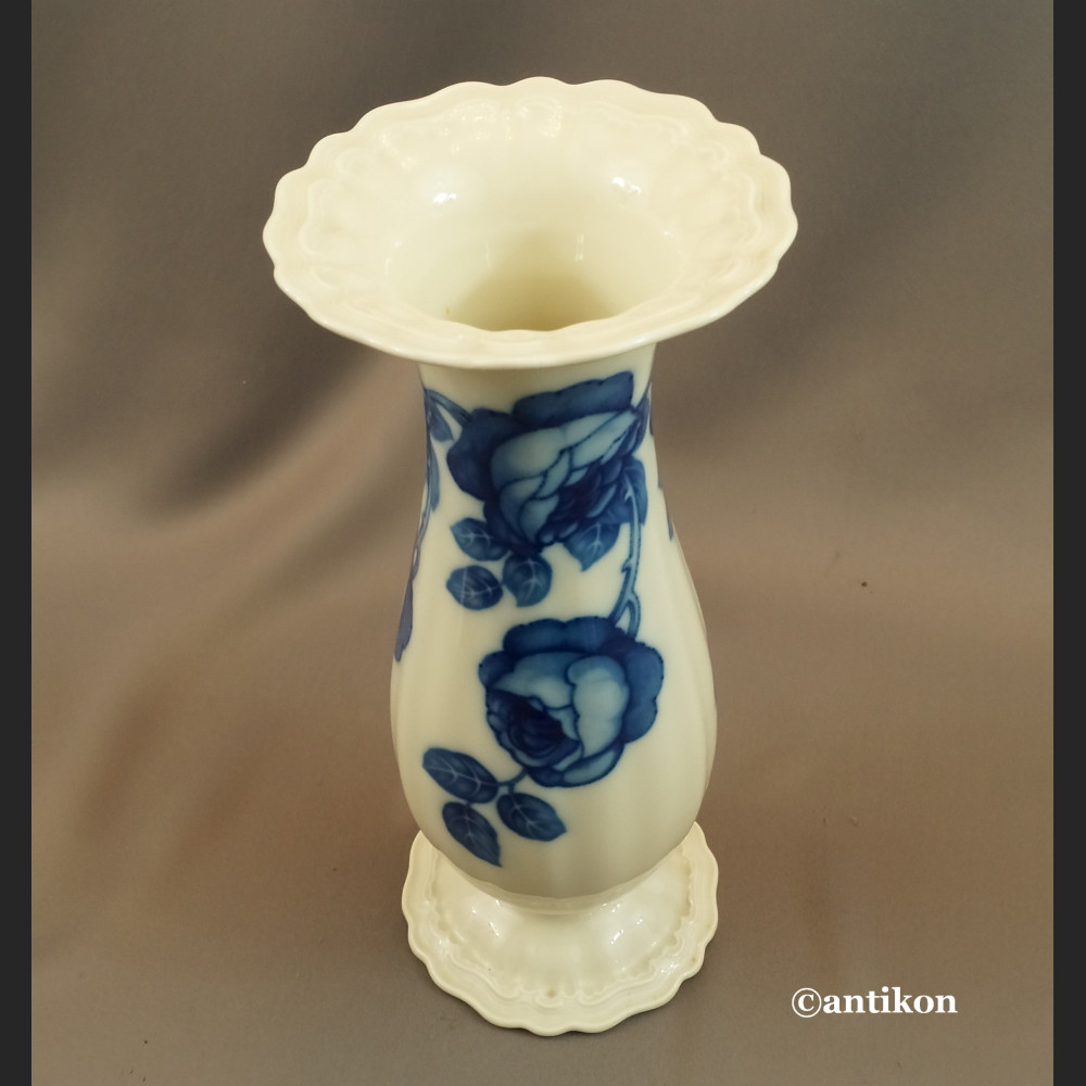 Wazon Rosenthal malowany kobaltem róże  Wazon Rosenthal malowany kobaltem róże