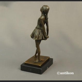 Degas baletnica rzeźba tancerka Degas baletnica rzeźba tancerka