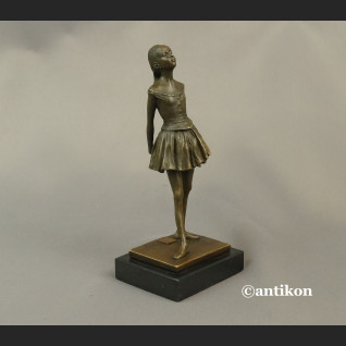 Degas baletnica rzeźba tancerka Degas baletnica rzeźba tancerka