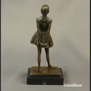 Degas baletnica rzeźba tancerka Degas baletnica rzeźba tancerka