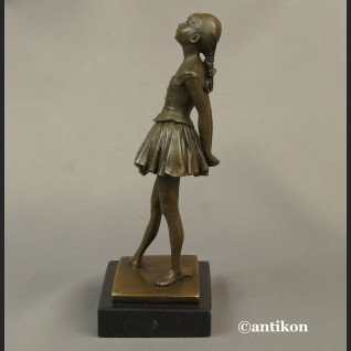 Degas baletnica rzeźba tancerka Degas baletnica rzeźba tancerka