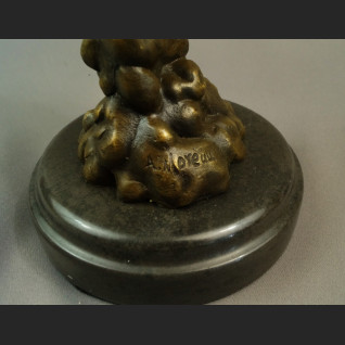 Anioł rzeźba z brązu z lirą na prezent  Anioł rzeźba z brązu z lirą na prezent