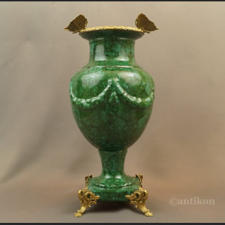 Zielony wazon wielki luksusowy z motylami 