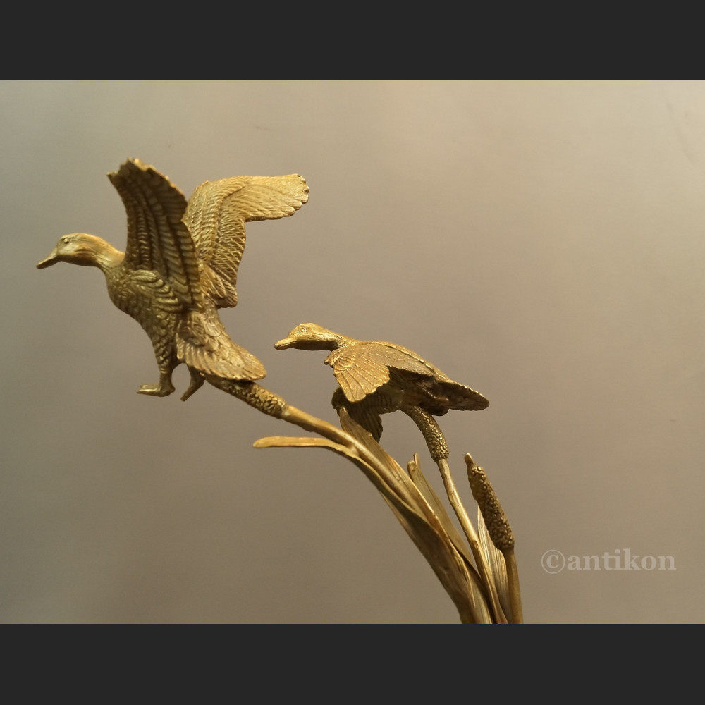 Patera zielona porcelanowa z dzikimi ptakami Patera zielona porcelanowa z dzikimi ptakami