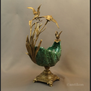 Patera zielona porcelanowa z dzikimi ptakami Patera zielona porcelanowa z dzikimi ptakami