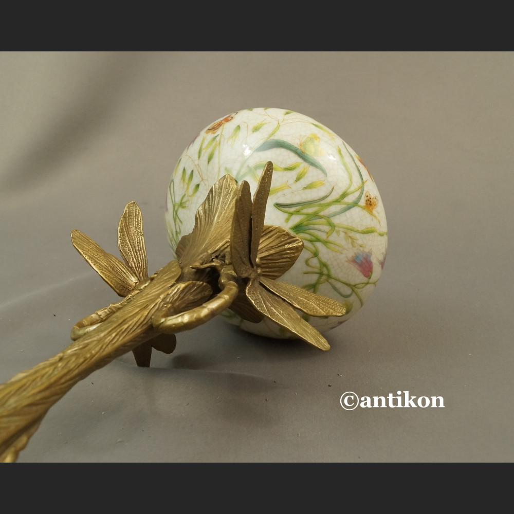 Wazon z ważkami w stylu secesyjnym 