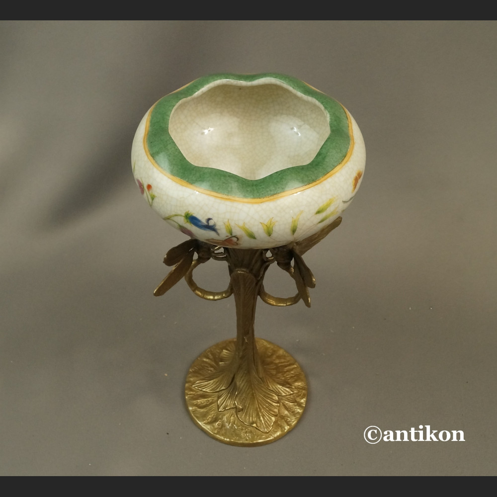 Wazon z ważkami w stylu secesyjnym 