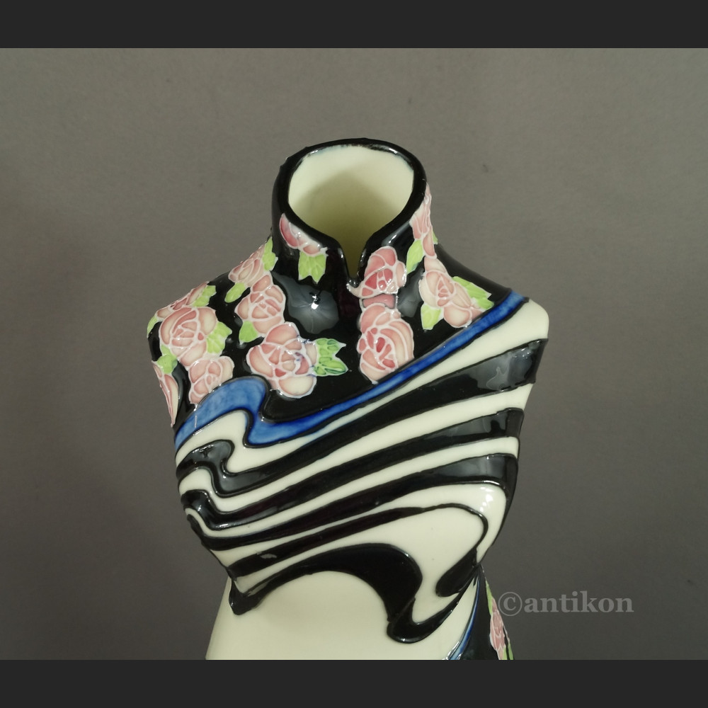 Wazon suknia z porcelany Wazon suknia z porcelany