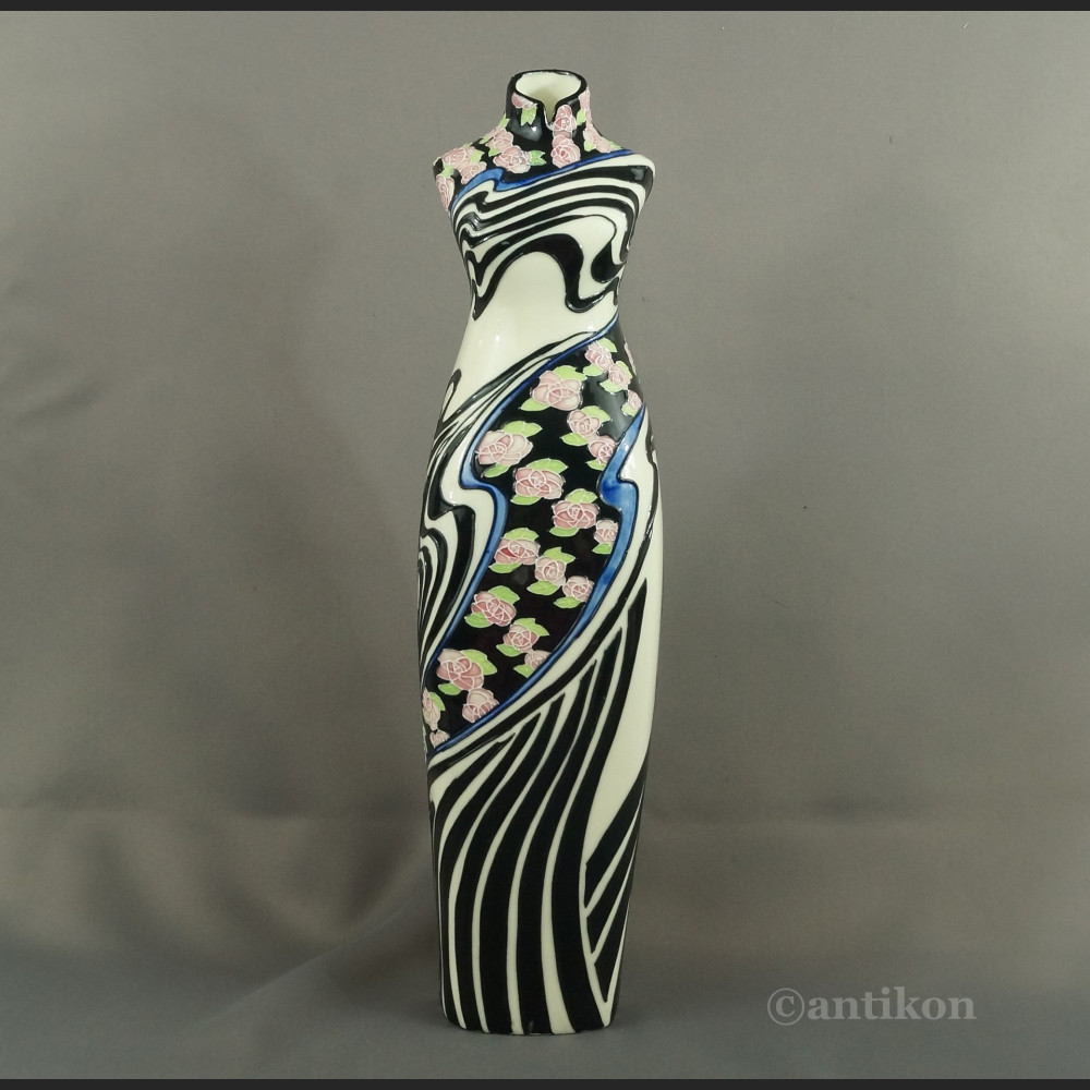 Wazon suknia z porcelany Wazon suknia z porcelany