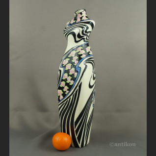 Wazon suknia z porcelany Wazon suknia z porcelany
