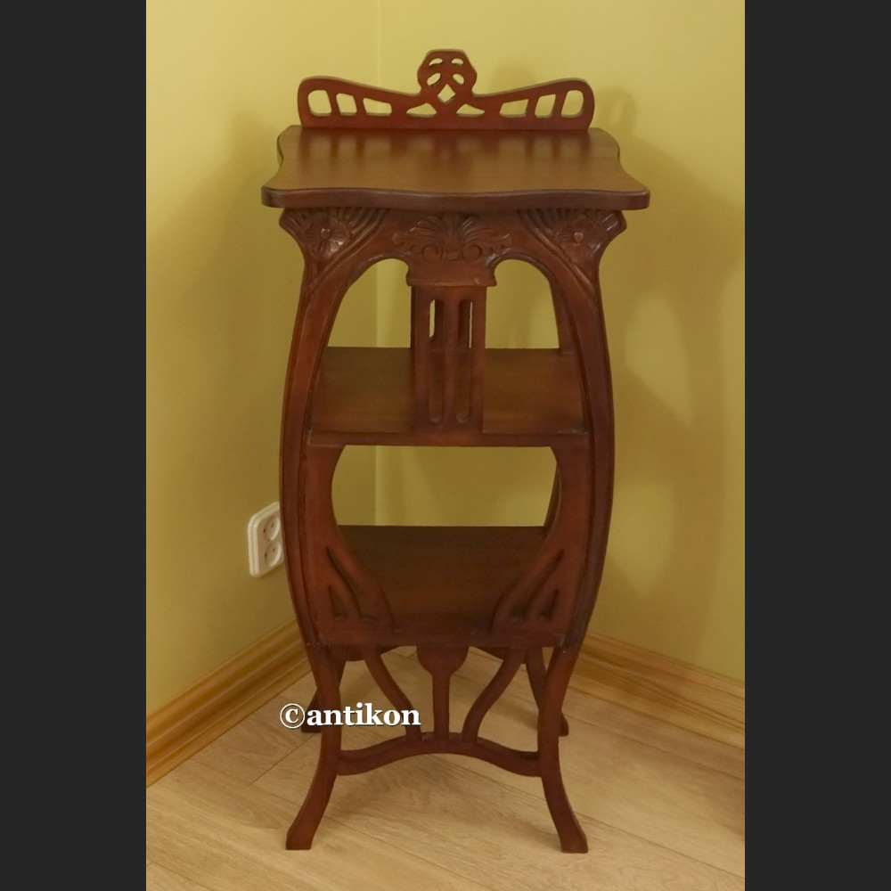 Postument drewniany stolik secesyjny Postument drewniany stolik secesyjny
