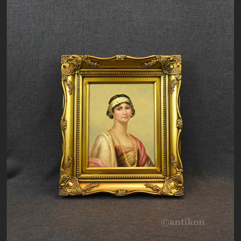 Portret kobiety z perłami obraz Art deco 